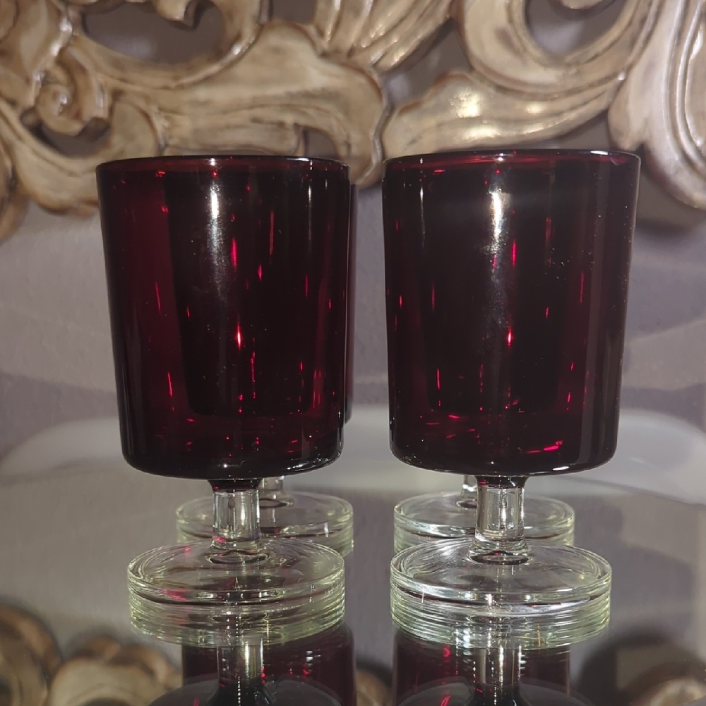 Vintage Luminac Cavalier Of France Ruby Red Codial Aperitif Wine Water Glasses